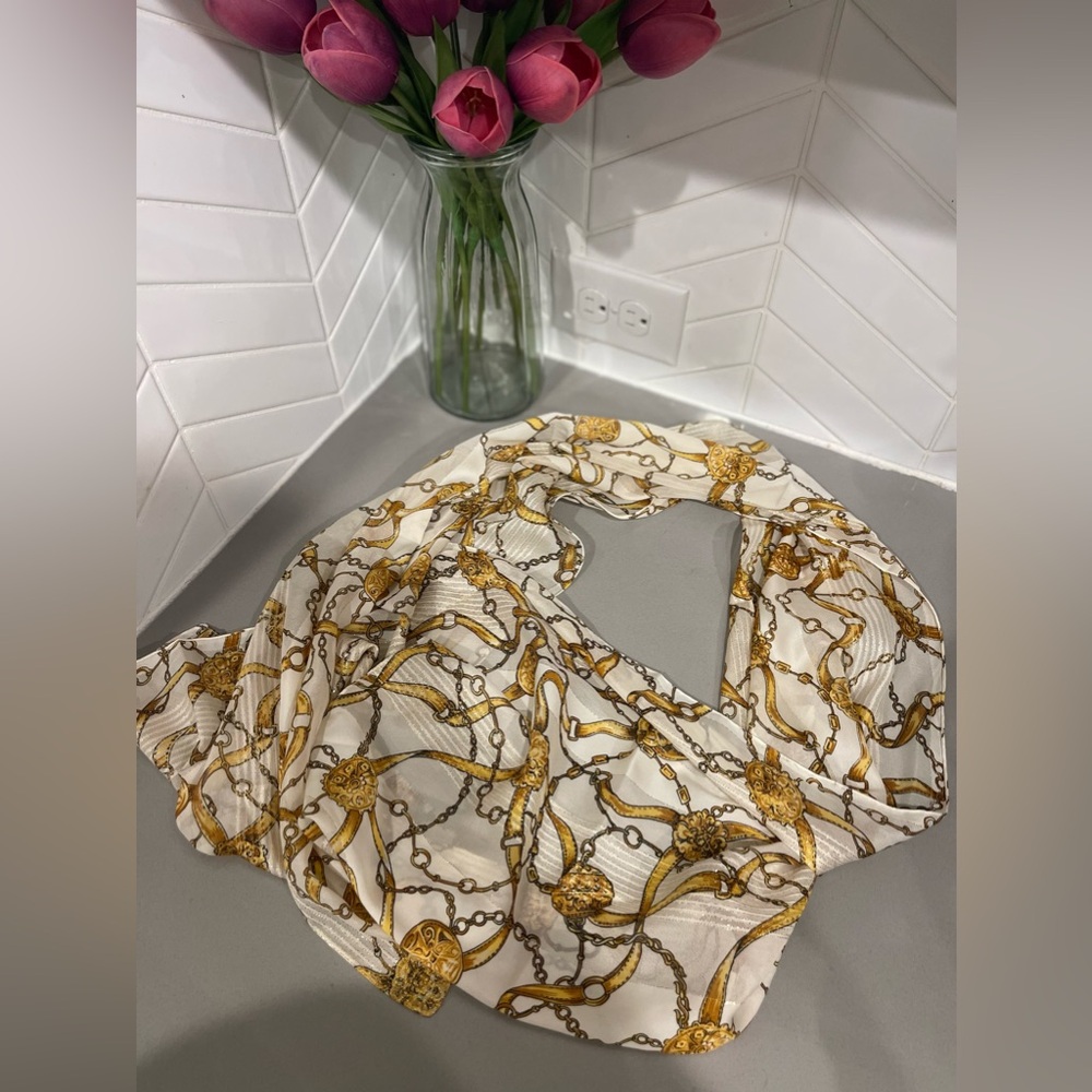 Authentic Chain Design Scarf